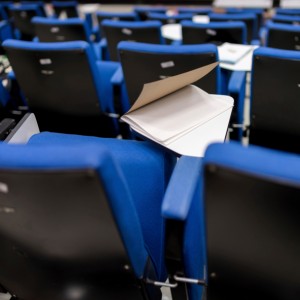 fixed-lecture-room-seating